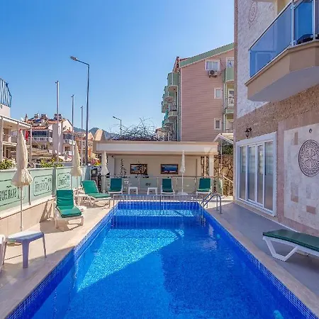 Near To Center And アパート