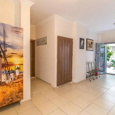 Apartment Near To Center And *
